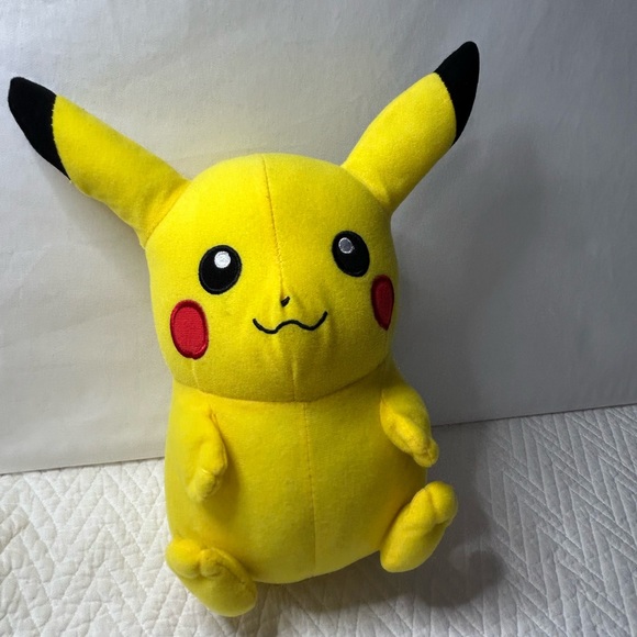 Pokémon Pikachu toy factory plush stuffed animal 2016 yellow 2016 - Picture 4 of 12